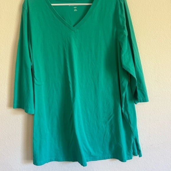 Woman Within Women's Plus Size Perfect Three-Quarter Sleeve
V-Neck Tee 18/20 - Picture 2 of 8